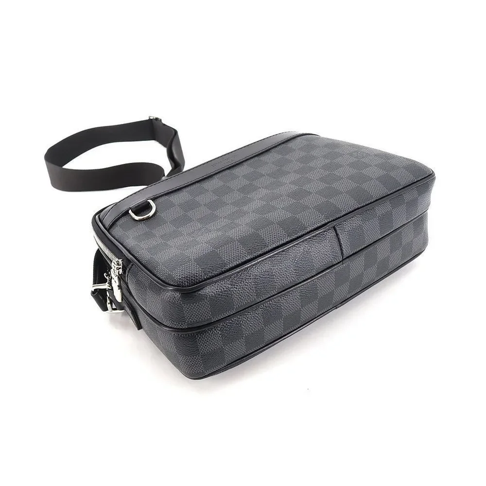 Louis Vuitton Damier Graphite Trocadero Messenger PM Shoulder Bag Black